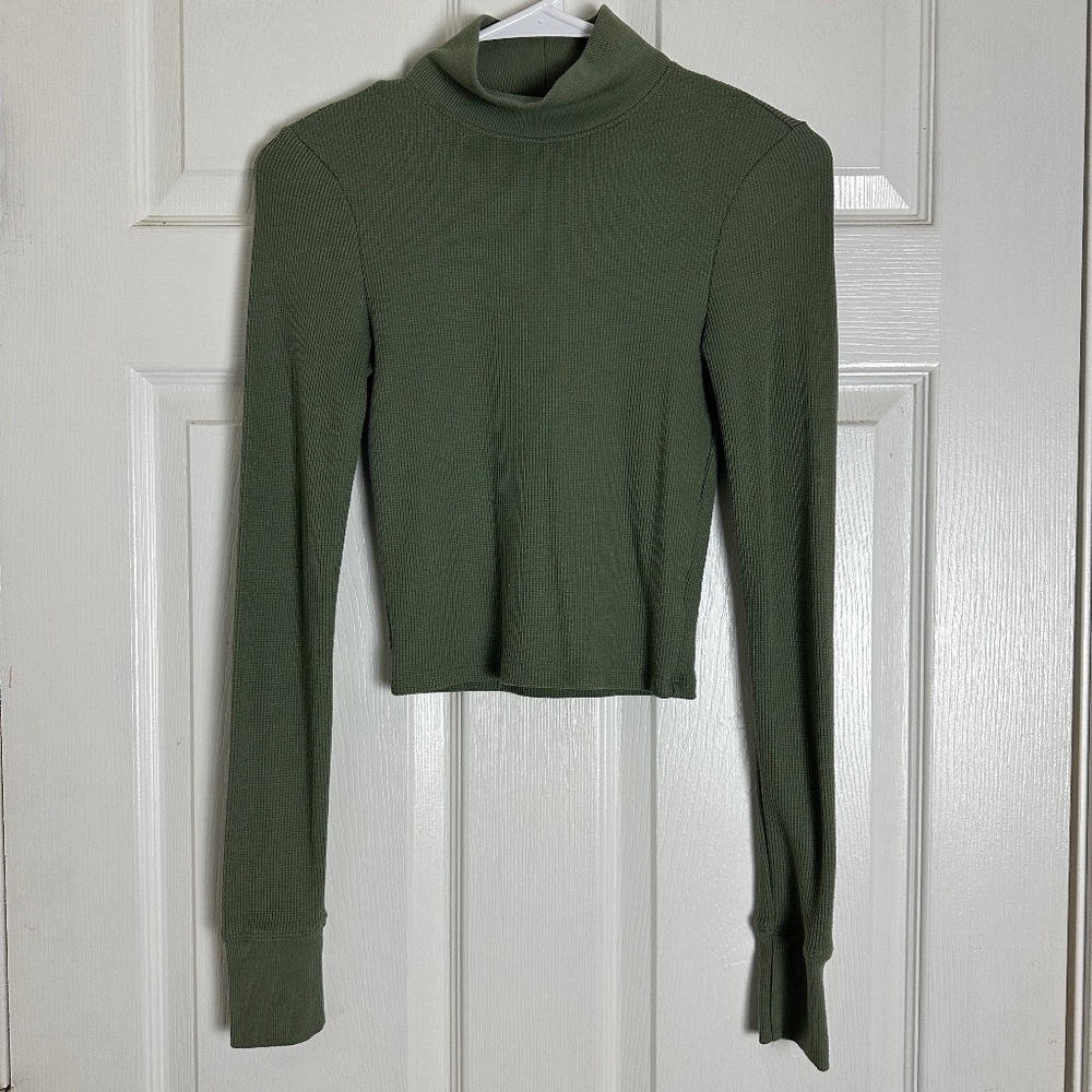! American Eagle Green Holiday Cropped Waffle Knit Turtle Neck Shirt Women XS